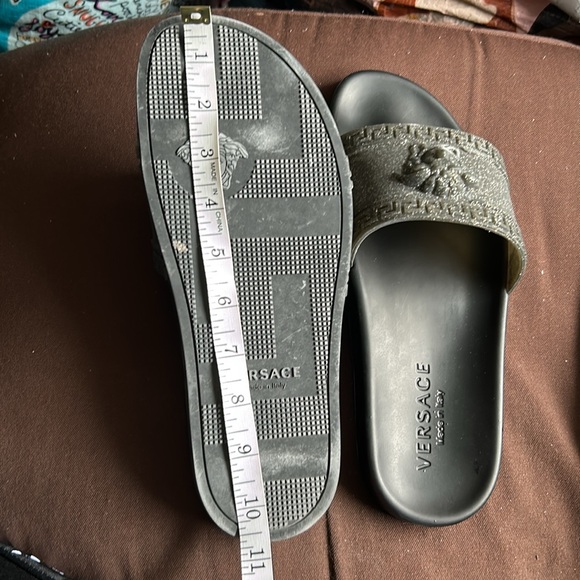 Versace slides - Picture 14 of 14